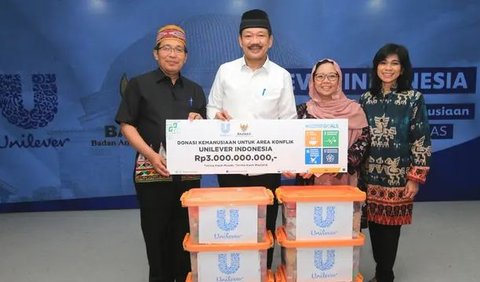 The National Zakat Agency (BAZNAS) received humanitarian assistance from Unilever Indonesia worth IDR 3 billion. This assistance will be distributed as a form of concern for the people of Gaza, Palestine.