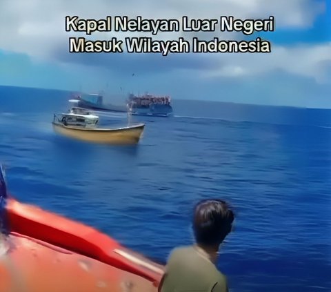 Viral Momen Nelayan Indonesia Diduga Usir Kapal Asing, Begini Fakta Sebenarnya