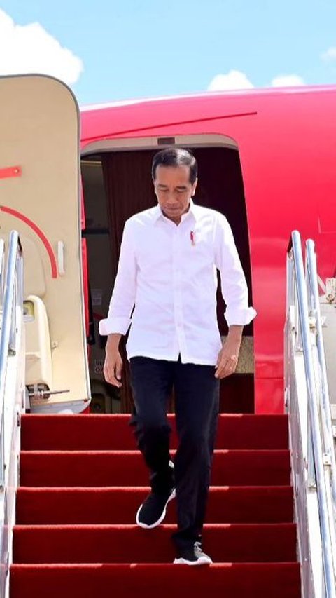 Resmikan BTS 4G, Presiden Jokowi Singgung Proyek Sempat Mandek Akibat Korupsi