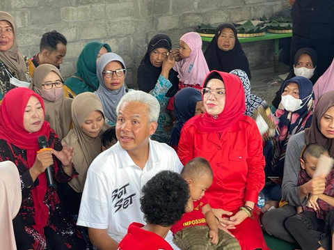 Ganjar Pranowo Laughs Together with the People, A Story from Sleeping at a Citizen's Home