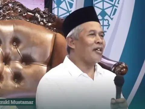 Profile of KH Marzuki Mustamar who was Dismissed from the Chair of PWNU East Java