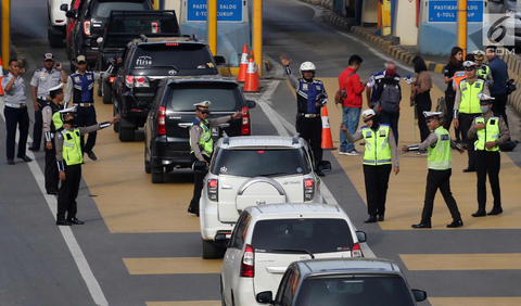 Karyoto menggambarkan soal regulasi ganjil genap yang belum bisa mengurangi kemacetan. 