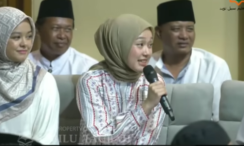 Pesona Mutiara Baswedan & Mega Safira Hadiri Pengajian Gus Iqdam, Kecantikan Putri Anies-Cak Imin Jadi Sorotan