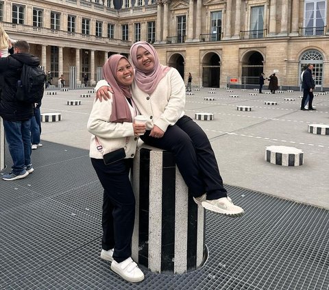 Potret Mbak Lala dan Sus Rini saat Pelesiran di Paris, Penampilannya Disorot Netizen