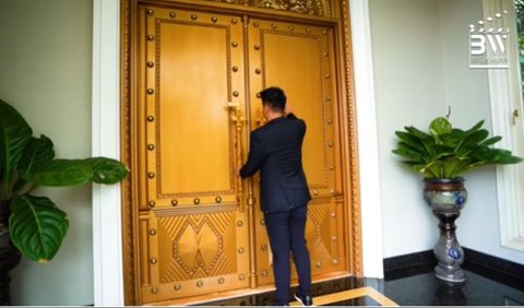 Pintu Emas