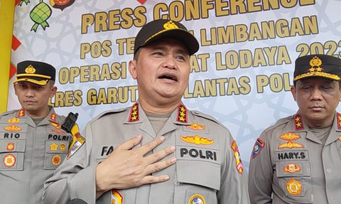 Komjen Fadil Imran Penuhi Janji Ajak Anggota Polisi dari Probolinggo dan Bu Lurah Jalan-jalan ke Jakarta