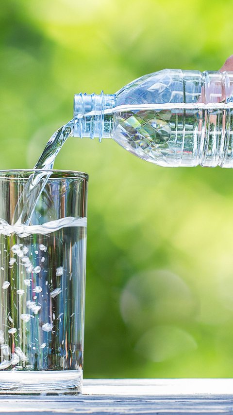 5 Merek Air Mineral Termahal di Dunia, Tembus Rp193 Juta per Liter