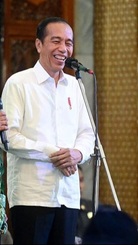 Sederhana, Isi Kotak Nasi Jokowi Makan Bareng Buruh Pabrik