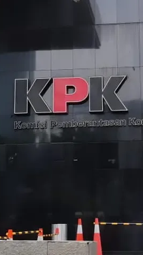 Cari Keberadaan Harun Masiku, KPK Periksa Mantan Komisioner KPU