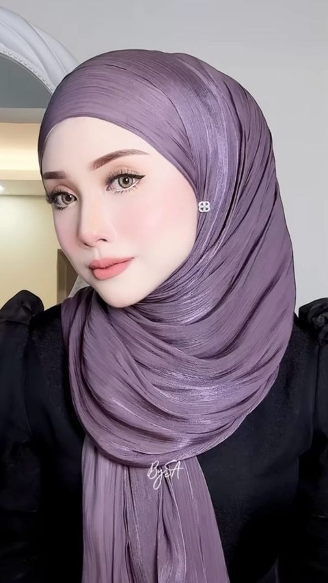 Tutorial Shimmer Silk Pashmina with Earrings, Look More Glamorous