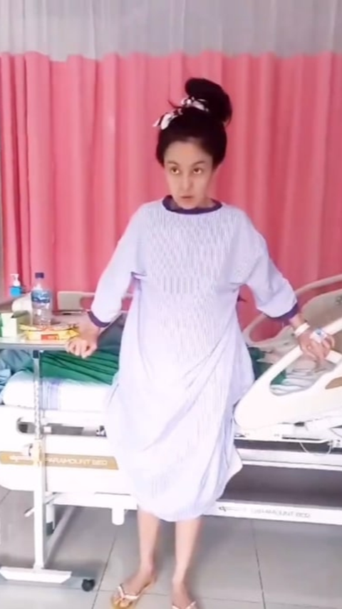 Putri Patricia Suffers from Uterine Tumor: This is God's Warning