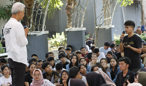 Ganjar menambahkan, sharing semacam ini untuk membakar semangat anak muda Wonogiri agar terus berkarya. <br>