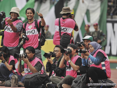 Tips Aman Meliput Sepak Bola di Stadion Gelora Bung Tomo