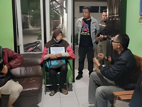 Beggar from Jombang, Hedon, Begs in Ponorogo During the Day and Relaxes at the Hotel at Night