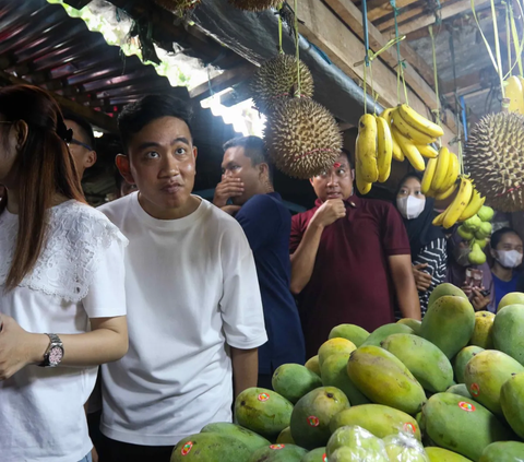 Pedagang Mengeluh Harga Pangan Naik, Gibran: Kita Dorong Warga Belanja di Pasar Tradisional