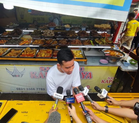 Makan Nasi Kapau di Kramat Raya, Gibran Sarankan Pedagang Terdigitalisasi dan Tambah Lahan Parkir