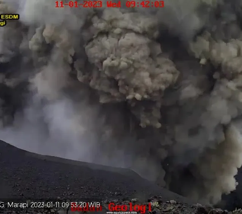 Gunung Marapi Sumbar Kembali Erupsi, Semburkan Abu Vulkanik Setinggi 1.000 Meter