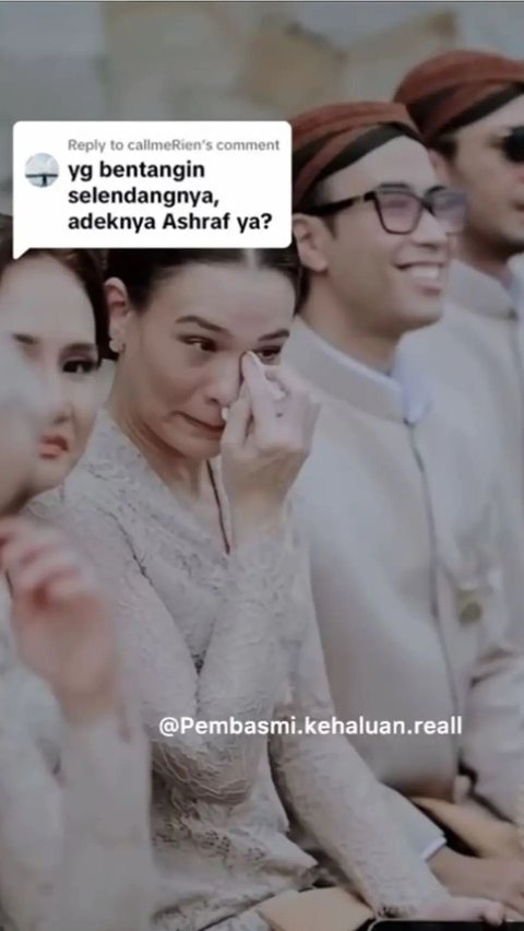 Aishah Sinclair was caught crying emotionally when seeing BCL being proposed by Tiko Aryawardhana.