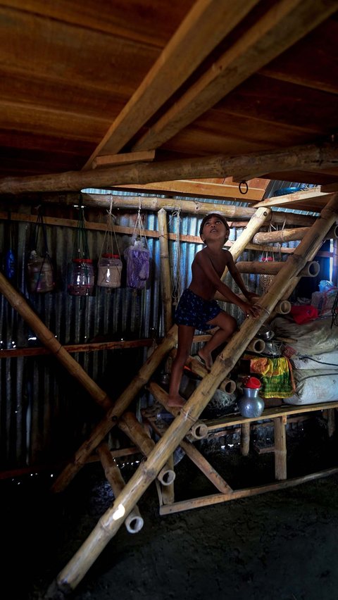 Keunggulan lain dari rumah Khudi Bari adalah biaya pembangunannya yang rendah. Dibandingkan dengan rumah konvensional, rumah ini jauh lebih murah dan dapat diakses oleh masyarakat berpenghasilan rendah. <br>