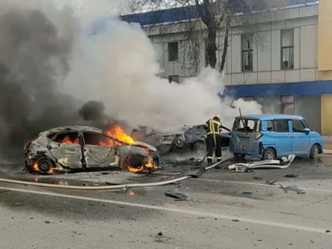 FOTO: Serangan Drone Ukraina Hantam Rusia: Puluhan Warga Belgorod Tewas, Apartemen dan Lebih dari Seratus Mobil Rusak Terbakar