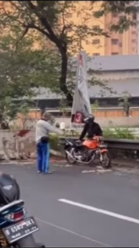 Viral Banyak Motor Ringsek usai Tabrak Beton Pembatas di Flyover Kemayoran, Ini Penyebabnya