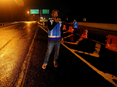 FOTO: Suasana Akses ke Puncak Bogor via Keluar Pintu Tol Gadog Sepi Selama Malam Tahun Baru 2024