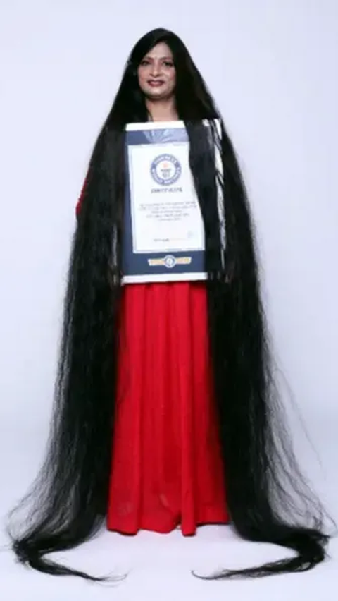 Woman in India Breaks World Record for Longest Hair | trstdly: trusted ...