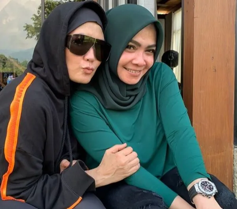 Cerita Lady Rocker Nicky Astria Mengenakan Hijab saat Main di Sinetron Emak Gue Jagoan