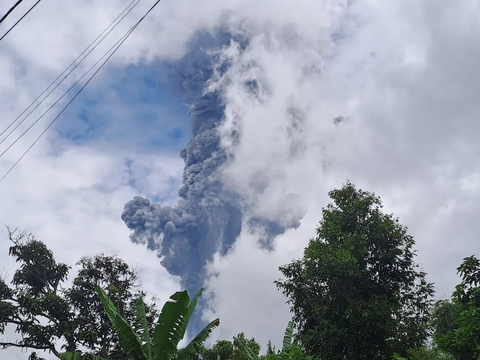 Gunung Marapi di Kabupaten Agam dan Kabupaten Tanah Datar, Sumatera Barat, meletus pada Minggu (3/12/2023), sekitar pukul 14.55 WIB.