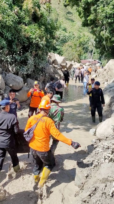 Dua Korban Meninggal Banjir Bandang di Humbahas Ditemukan, 10 Orang Masih Hilang