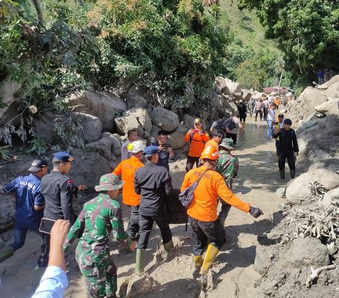 Dua Korban Meninggal Banjir Bandang di Humbahas Ditemukan, 10 Orang Masih Hilang