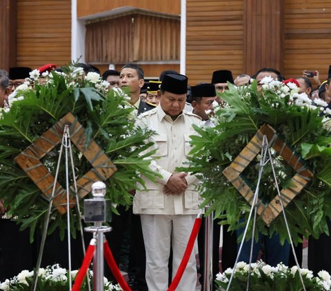 Prabowo Beri Penghormatan Terakhir ke Doni Monardo di Markas Kopassus Cijantung