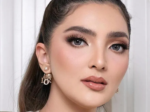 Potret Cantik Ashanty saat Hadir di Pernikahan BCL dan Tiko, Dress yang Dikenakan Bikin Salfok