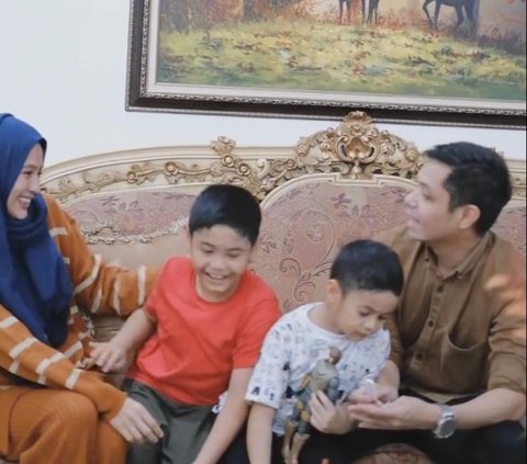 Dude Harlino's Reaction and His Sons' Reaction When Alyssa Soebandono Announced Her Pregnancy