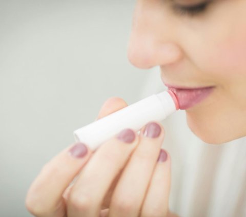 Be careful! Some Lip Balm Ingredients Actually Make Lips Dry