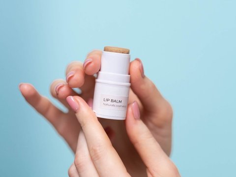 Be careful! Some Lip Balm Ingredients Actually Make Lips Dry