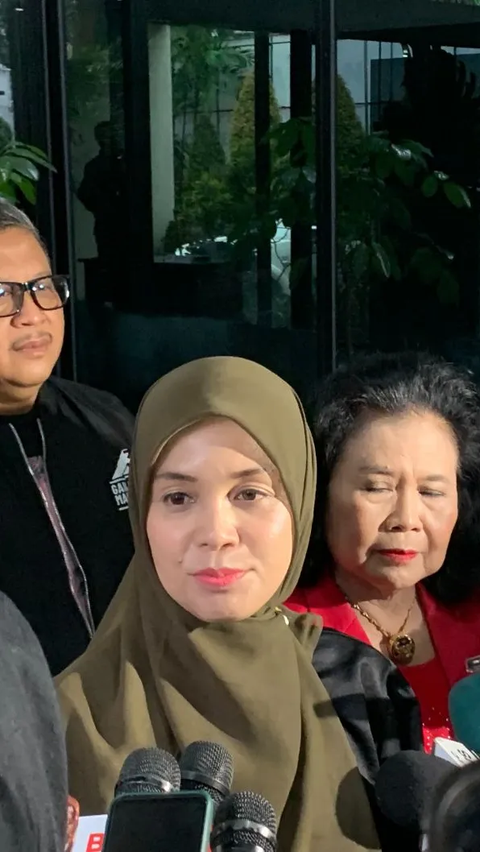 <br>Atikoh Ganjar: Kalau Emak-Emak Sudah Bergerak, Indonesia akan Teratasi Semua Masalahnya