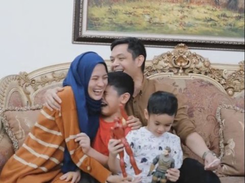 Dude Harlino's Reaction and His Sons' Reaction When Alyssa Soebandono Announced Her Pregnancy