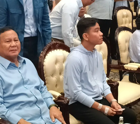 Baliho Prabowo-Gibran ‘Gaspoll Bro’ Bertebaran di Kota Depok