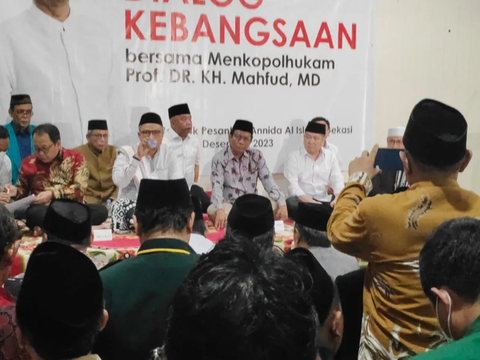 Mahfud MD: Warga Pesantren Harus Ikut Mengurus Negara