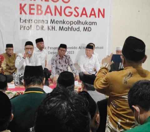Ade Armando Singgung Politik Dinasti di Yogyakarta, Begini Respons Mahfud Md