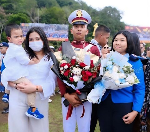 Pada momen wisuda Tribrata, putra putri Ferdy Sambo hadir dalam acara wisuda tersebut. Mulai dari Trisha Eungelica, Trishanna Datia dan Triardana Arka.<br>