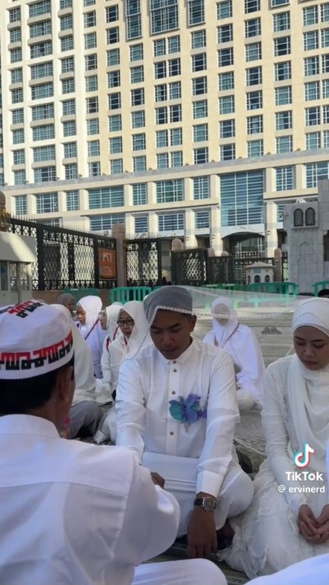 Viral Wanita Unggah Momen Pernikahan di Halaman Masjid Nabawi, Bikin Iri Warganet