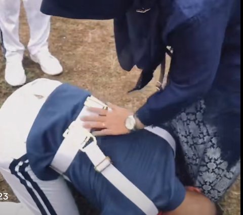 Viral Momen Taruna Cium Kaki sang Ibu saat Wisuda Jurit Akmil, Banjir Tangisan