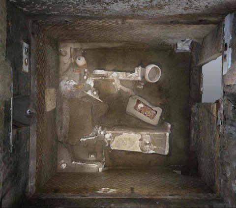 Scientists Discover Luxurious Villa Buried in 2,000-Year-Old Volcanic Ash, Terrifying Secret Room Appearance