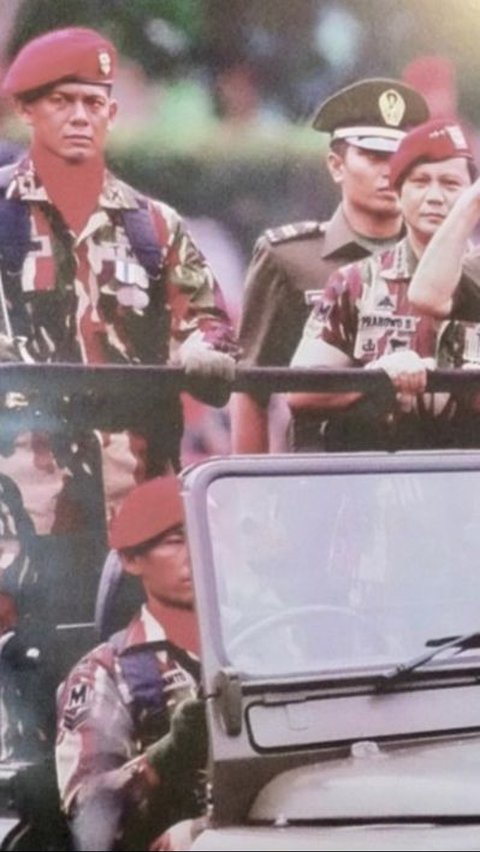 Menhan Prabowo Beri Penghormatan Terakhir untuk Jenderal TNI Doni di Mako Kopassus