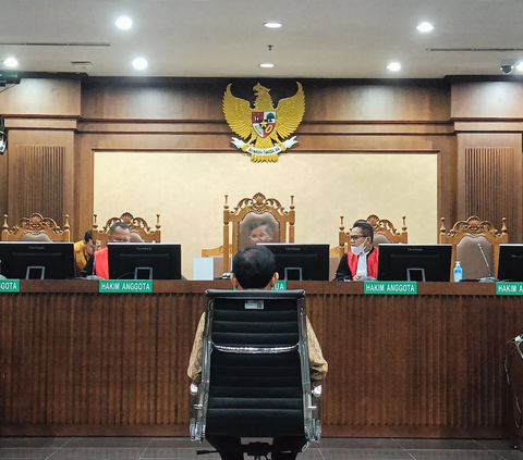 Jaksa Sebut Sekretaris Nonaktif MA Hasbi Hasan Liburan ke Bali Pakai Helikopter Ditemani Windy 'Idol'
