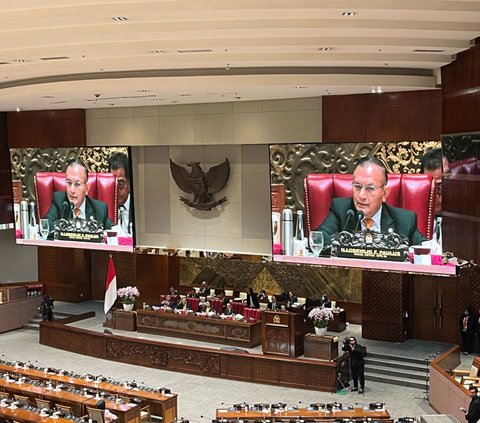 DPR Sahkan Revisi UU ITE Menjadi Undang-Undang