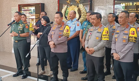 Misalnya seperti di Jawa dan Jakarta, menurut Agus, faktor bencana seperti alam banjir. Agus mengatakan, Kodam Jaya sudah menyiapkan langkah penanganan selain tenda-tenda untuk pengungsi.<br>