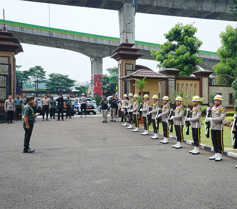 Panglima TNI Sowan ke Kantor Jenderal Sigit, Sinergitas TNI-Polri Amankan Pemilu